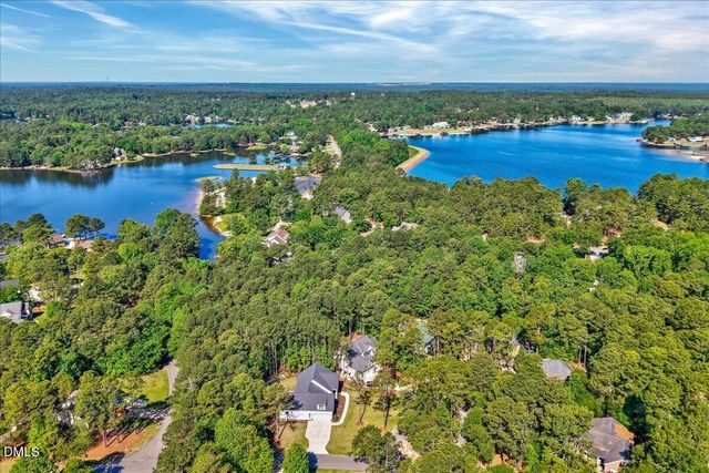 21 Willow Run, Sanford, NC 27332