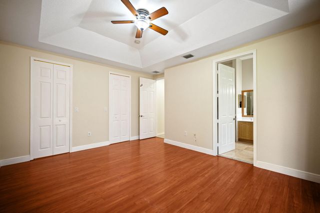 7039 Golf Pointe Circle, Tamarac, FL 33321