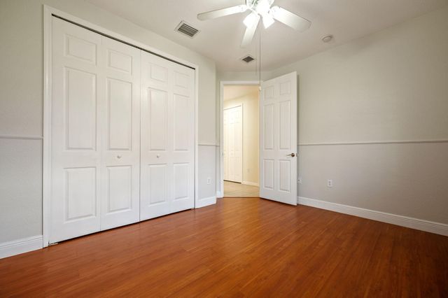 7039 Golf Pointe Circle, Tamarac, FL 33321