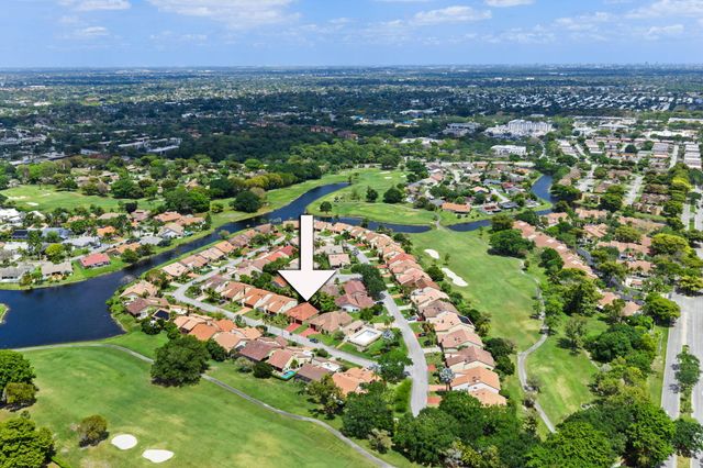 7039 Golf Pointe Circle, Tamarac, FL 33321