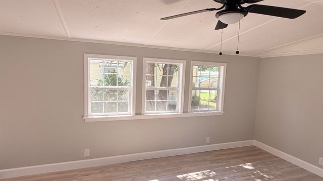 83 Crooked Island Circle, Murrells Inlet, SC 29576