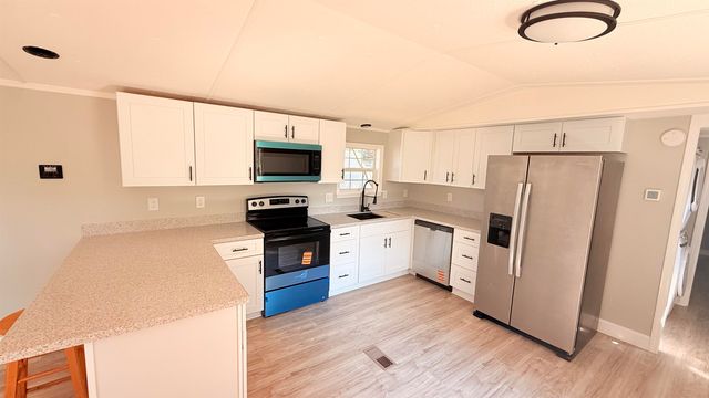 83 Crooked Island Circle, Murrells Inlet, SC 29576