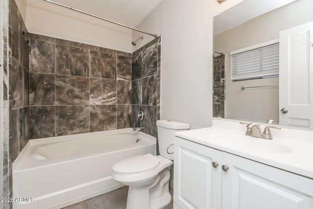 1121 W LAGUNA AZUL Avenue, Mesa, AZ 85210