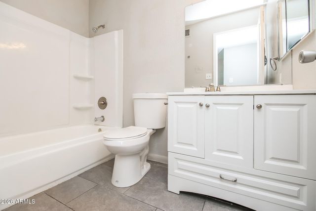 1121 W LAGUNA AZUL Avenue, Mesa, AZ 85210