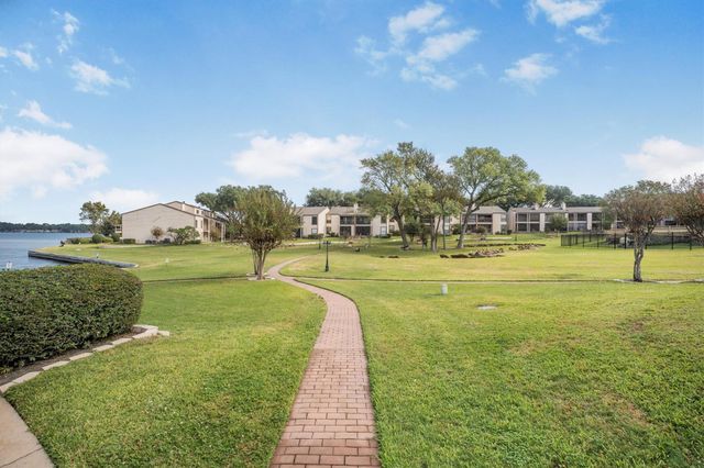 202 Lakeview Terrace A, Conroe, TX 77356