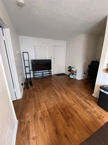 2801 Hemphill PARK A201, Austin, TX 78705