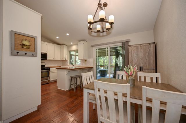 5722 Silverleaf Dr, Foresthill, CA 95631