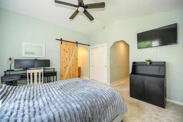 5722 Silverleaf Dr, Foresthill, CA 95631