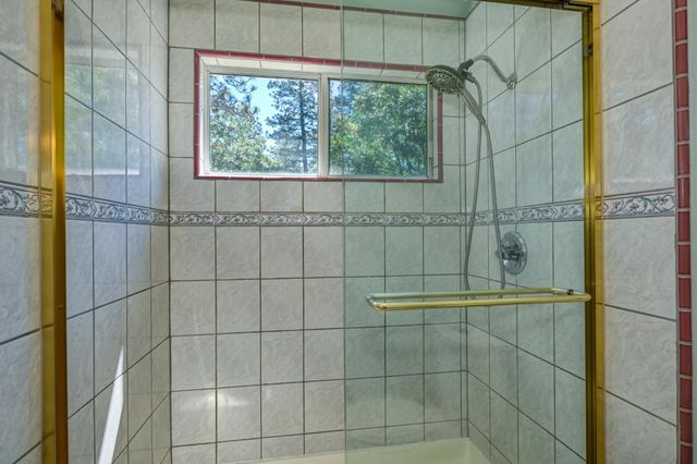5722 Silverleaf Dr, Foresthill, CA 95631