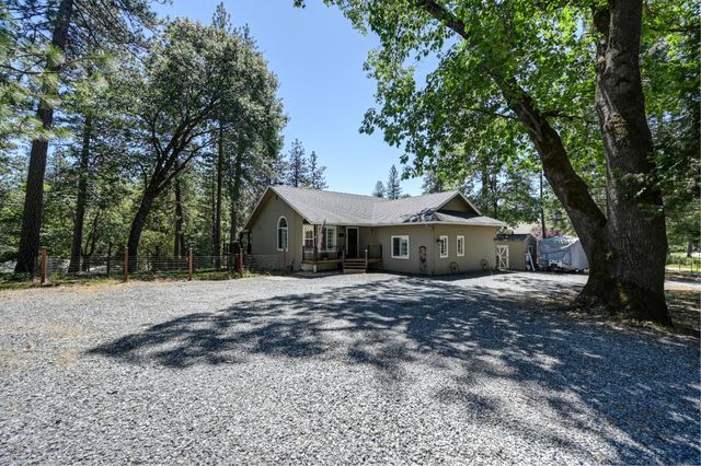 5722 Silverleaf Dr, Foresthill, CA 95631