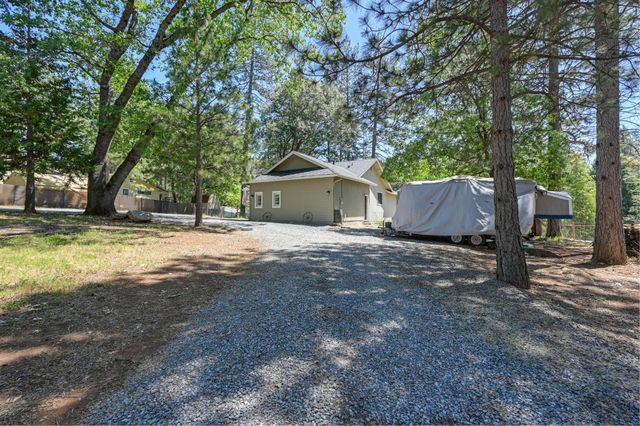 5722 Silverleaf Dr, Foresthill, CA 95631
