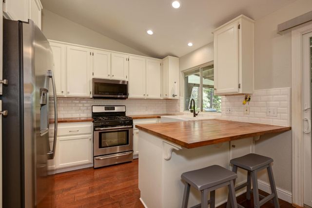 5722 Silverleaf Dr, Foresthill, CA 95631