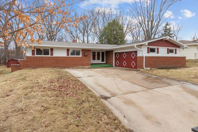 422 Eaton Street, Green Lake, WI 54941