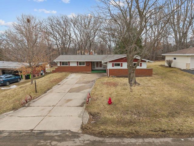 422 Eaton Street, Green Lake, WI 54941