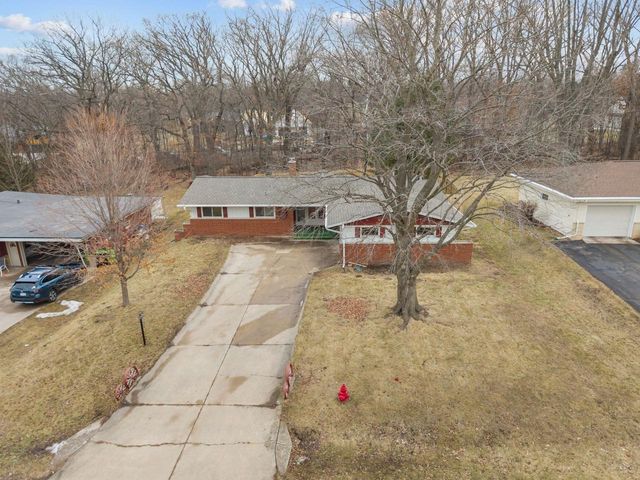 422 Eaton Street, Green Lake, WI 54941