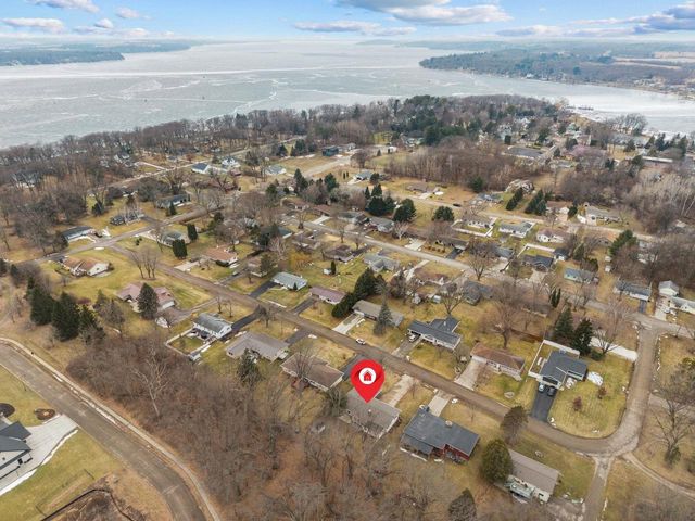 422 Eaton Street, Green Lake, WI 54941