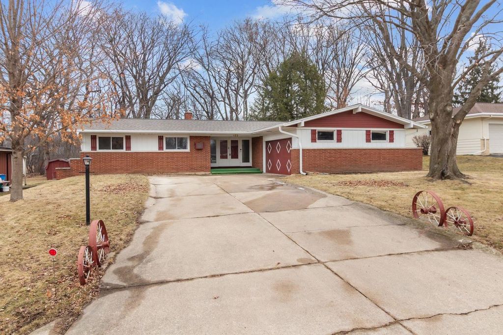 422 Eaton Street, Green Lake, WI 54941