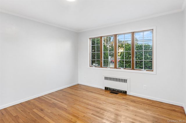 336 Scranton Avenue, Lynbrook, NY 11563