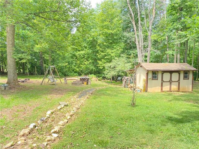 1188 Kallam Road, Sandy Ridge, NC 27046