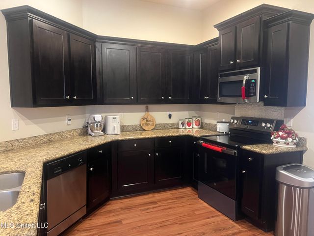 16487 Crestwood Court, Gulfport, MS 39503