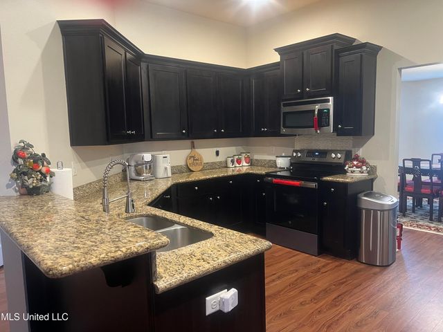 16487 Crestwood Court, Gulfport, MS 39503