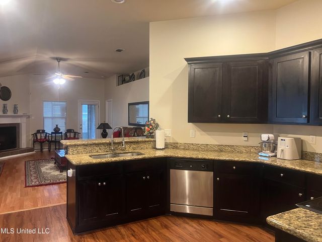 16487 Crestwood Court, Gulfport, MS 39503