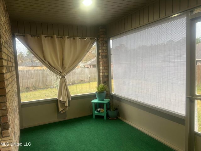 16487 Crestwood Court, Gulfport, MS 39503