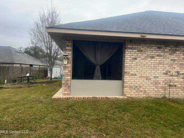 16487 Crestwood Court, Gulfport, MS 39503