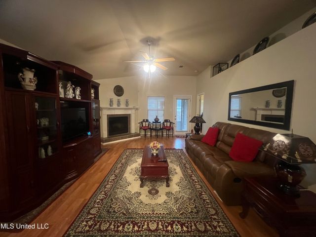 16487 Crestwood Court, Gulfport, MS 39503