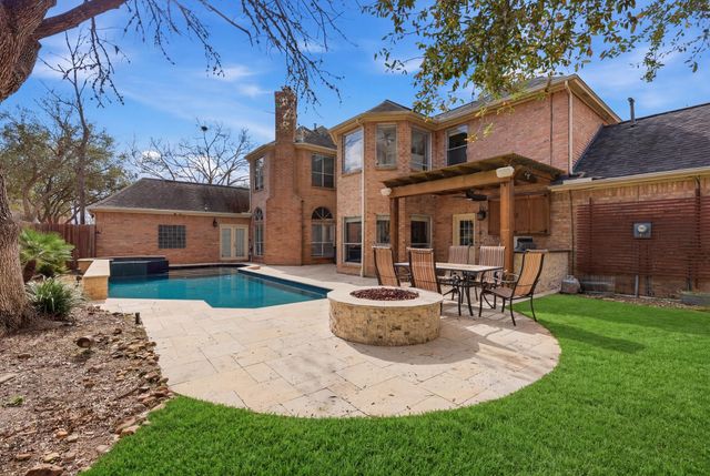 1711 Forestlake Drive, Sugar Land, TX 77479