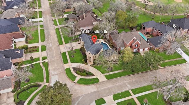 1711 Forestlake Drive, Sugar Land, TX 77479