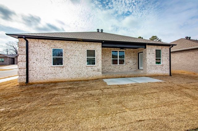 912 W Dell Vista Cove, Cabot, AR 72023