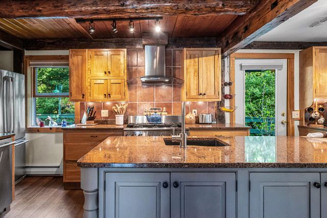 66 Somerset Road, Searsburg, VT 05363