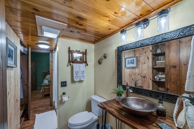 66 Somerset Road, Searsburg, VT 05363