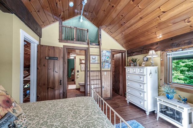 66 Somerset Road, Searsburg, VT 05363