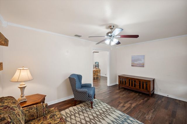 729 SW Sunnybrook Drive, Burleson, TX 76028