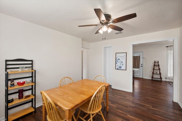 729 SW Sunnybrook Drive, Burleson, TX 76028