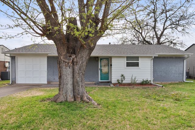 729 SW Sunnybrook Drive, Burleson, TX 76028