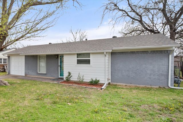 729 SW Sunnybrook Drive, Burleson, TX 76028