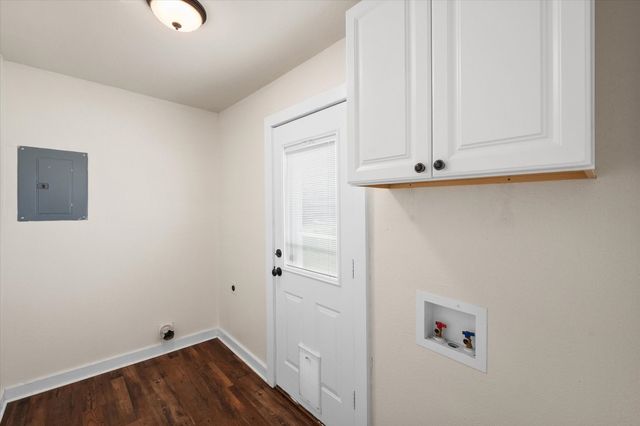 729 SW Sunnybrook Drive, Burleson, TX 76028