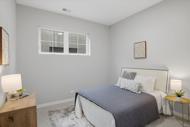 5830 N Lincoln Avenue 3S, Chicago, IL 60659