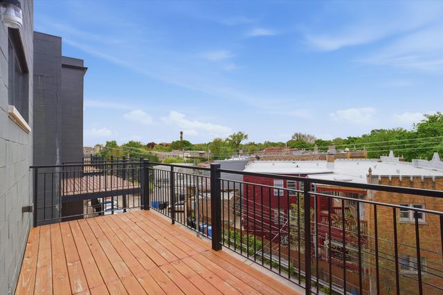 5830 N Lincoln Avenue 3S, Chicago, IL 60659