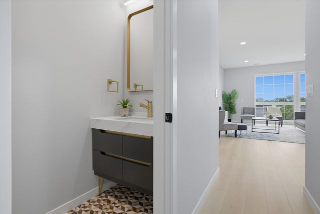 5830 N Lincoln Avenue 3S, Chicago, IL 60659