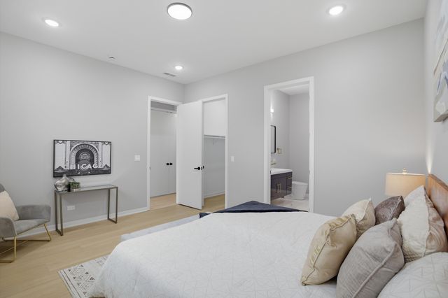 5830 N Lincoln Avenue 3S, Chicago, IL 60659