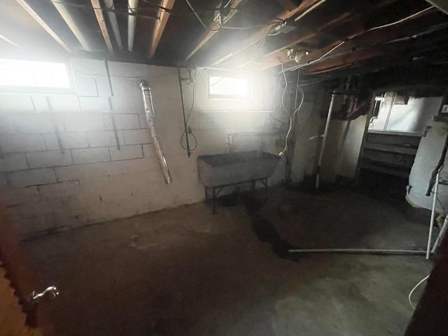 2976 Evelyn Street, Portage, IN 46368