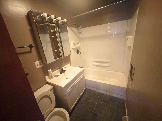 2976 Evelyn Street, Portage, IN 46368
