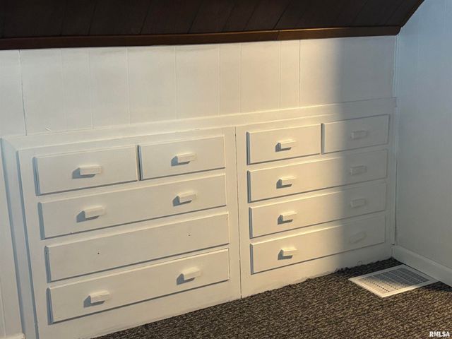 2052 N 20TH Street, Springfield, IL 62702