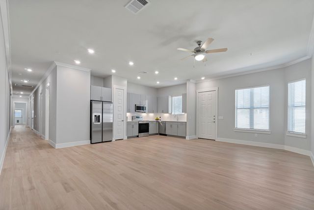 579 LLOYDS ROAD 1102A, Little Elm, TX 75068