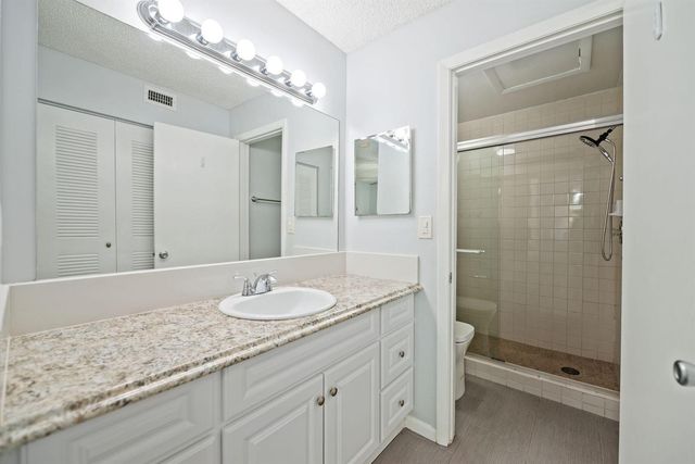 832 NW 92nd Avenue, Plantation, FL 33324