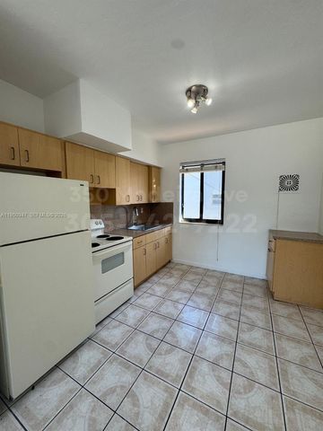 350 Madeira Ave 4, Coral Gables, FL 33134